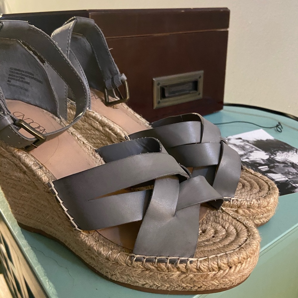 6 in. Wedge shoes.. size 8 grey